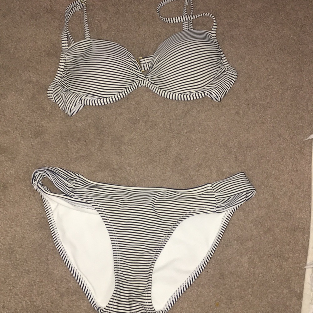 Size small in womens 2 piece swimsuit